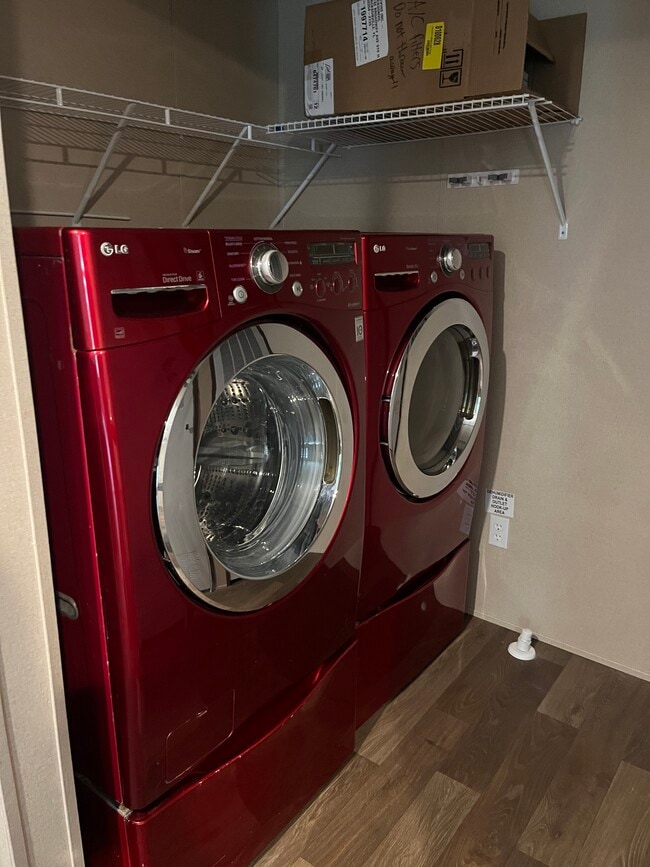 Photo - 4374 Loys Dr