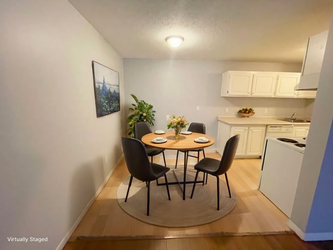 Photo - Jonathon Lodge Apartments