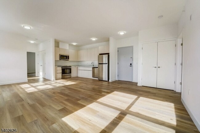 Photo - 48 Chadwick St Unit 402