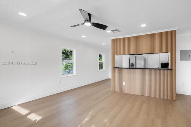 Photo - 1320 N Andrews Ave
