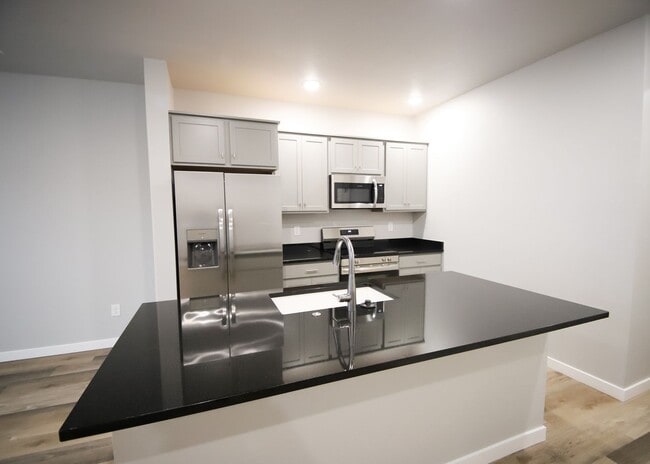 Photo - Baraya Townhomes: Modern Townhomes for Rent in Meridian, ID