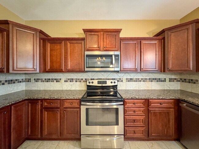 2900 Blackwater Ct