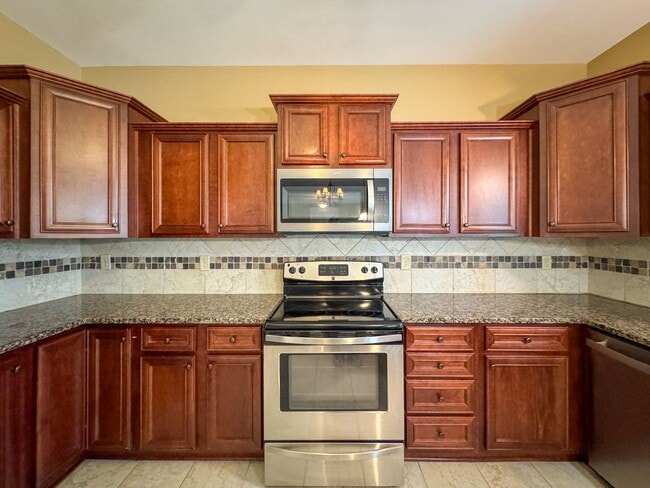 Photo - 2900 Blackwater Ct