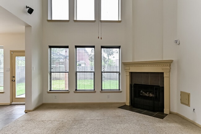 Photo - 1902 Eden Glen Ln