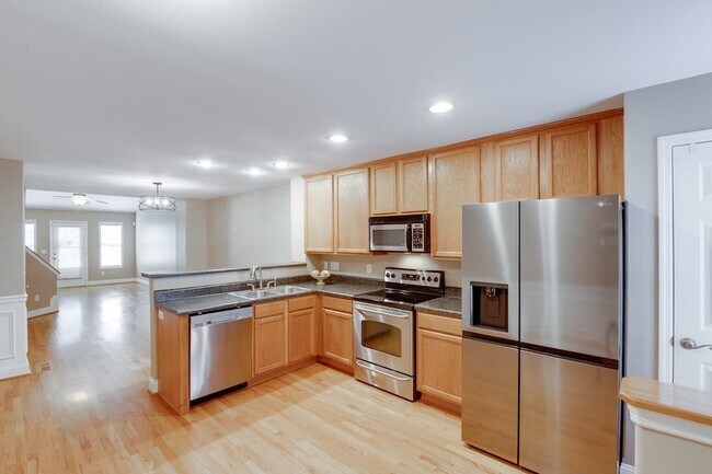 Photo - 115 Noel Cove Cir Unidad 115