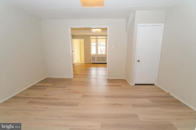 Building Photo - 4507 Unruh Ave Rental