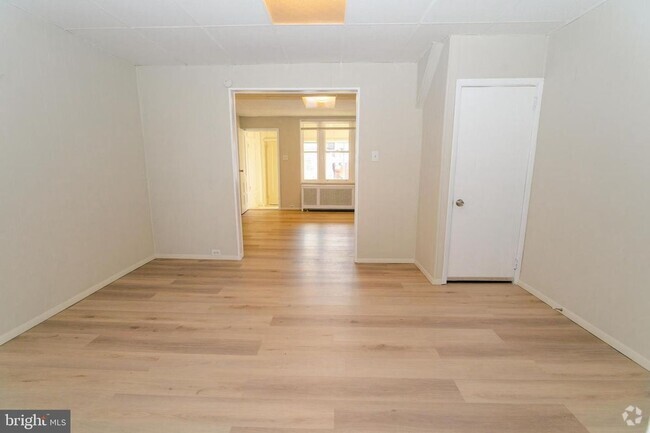 Building Photo - 4507 Unruh Ave Rental