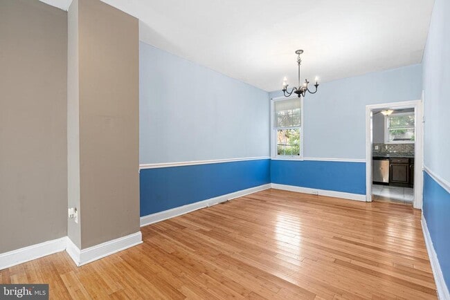 Photo - 3088 Weikel St