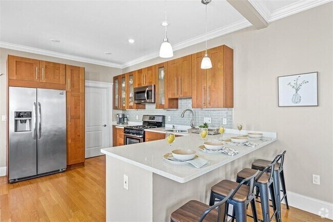 Building Photo - 52 Stanley Ave Unit 3 Rental