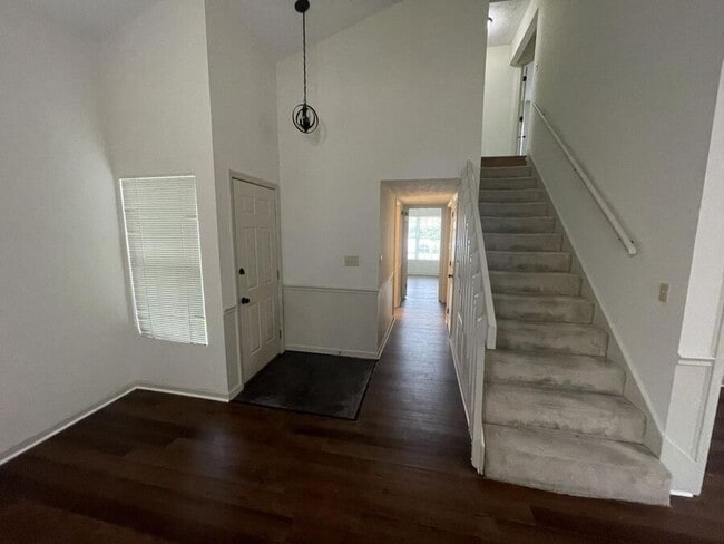Photo - 100 Coconut Grove Dr