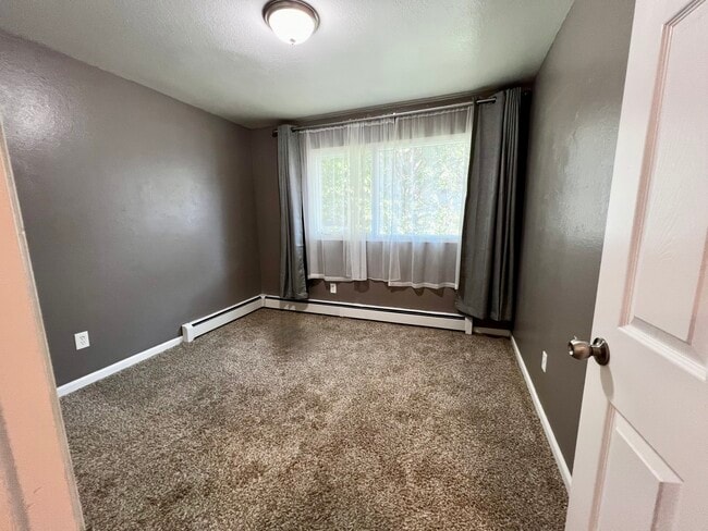 Bedroom 1 - 4324 Thompson Ave Unit 1