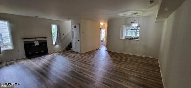 Photo - 110 W Winged Foot Ct