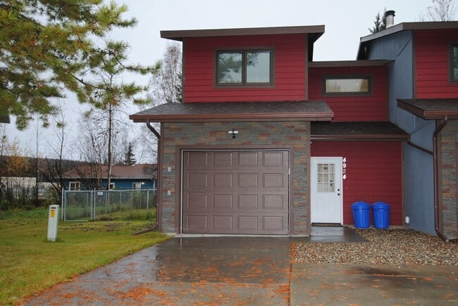 Building Photo - Princeton Dr (4922/4924) Unit 4924