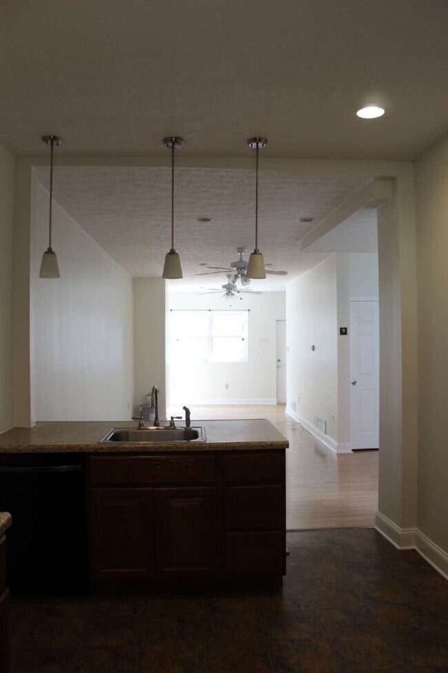 Photo - 1505 Sedgwick St