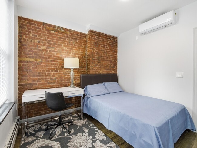 Photo - 232 1st St Unit #1