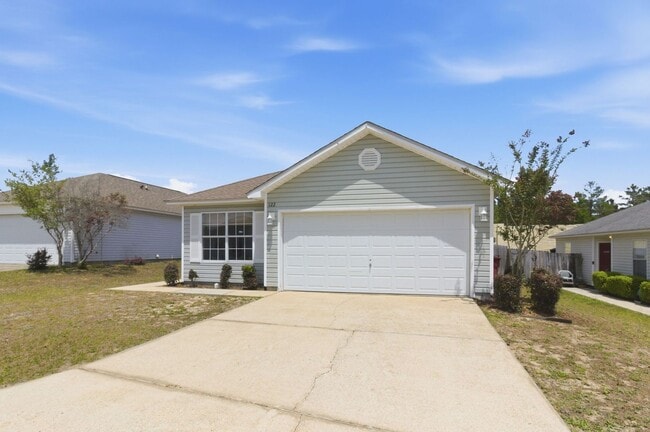 Photo - 3 Bedroom in Crestview!!