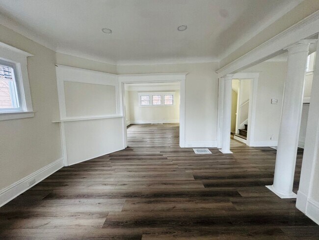 Photo - Charming 4-Bedroom Property in Prime Location