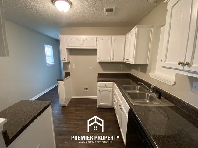 Photo - 7449 Dunbarton Dr