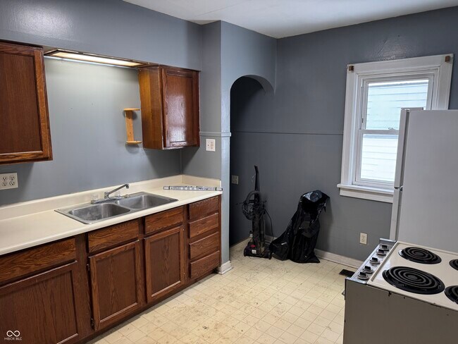 Photo - 1719 Johnson Ave