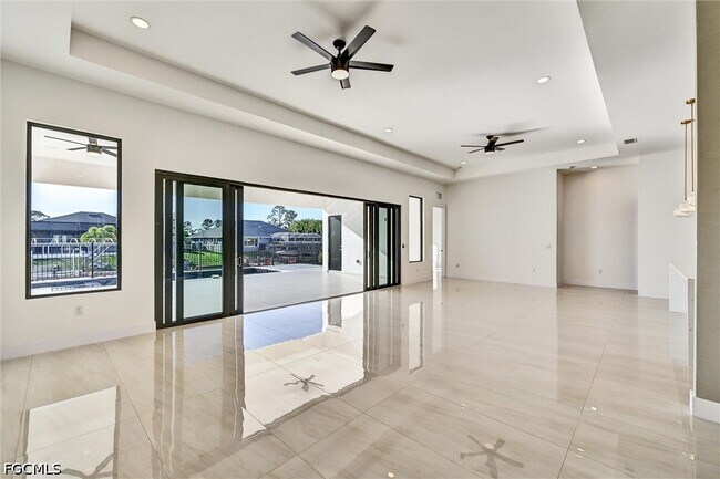 Photo - 2596 Surfside Blvd