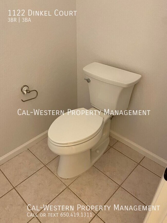 Photo - 1122 Dinkel Ct