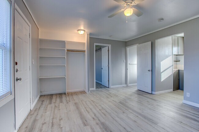 Photo - Eastgate Apartments