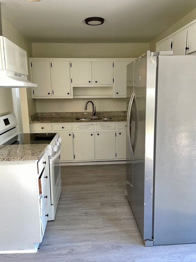 Photo - Remodeled 4 Bed/2 Bath Ranch Home!