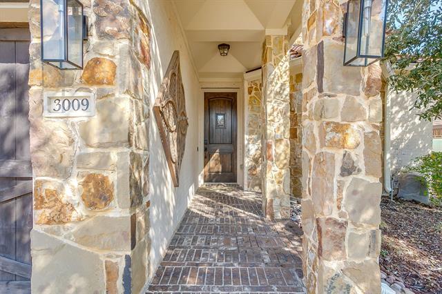Photo - 3009 Montebello Drive