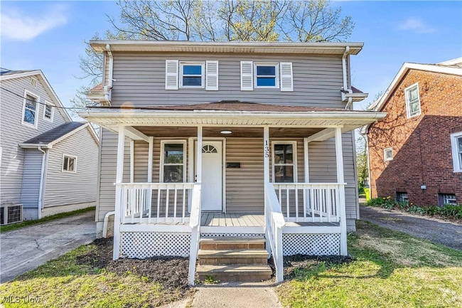Building Photo - 135 W Bagley Rd Rental