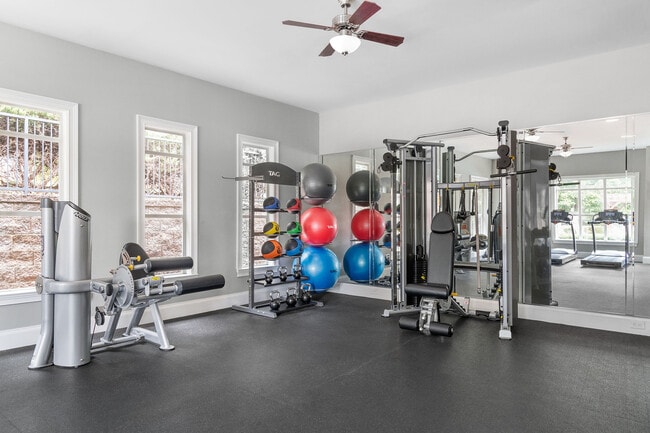 C203310_FITNESS_CENTER_02 - Villas at West Ridge