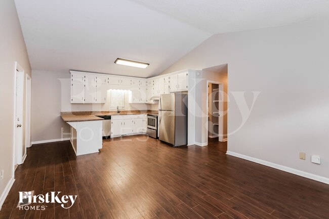 Photo - 4113 Winkler Way
