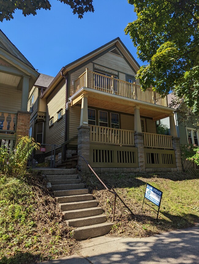 Photo - 2935 N Bremen St Apartments Unit 3