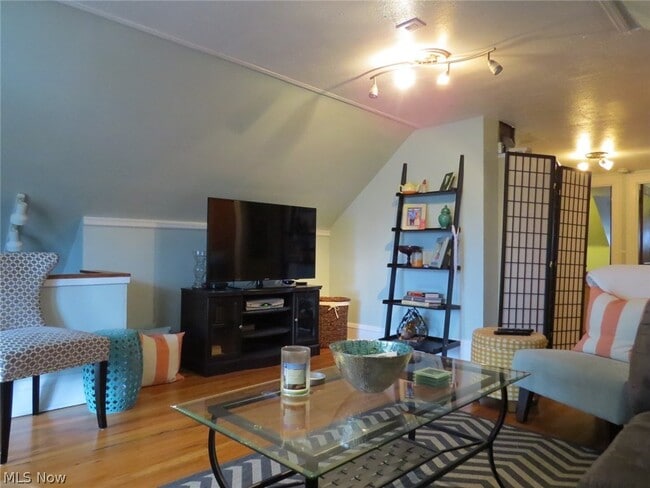 Photo - 13834 Clifton Blvd