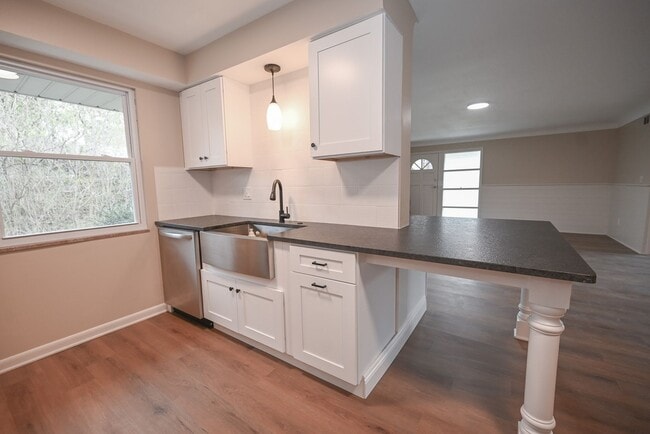 Photo - 7011 Stadium Dr Unidad #1