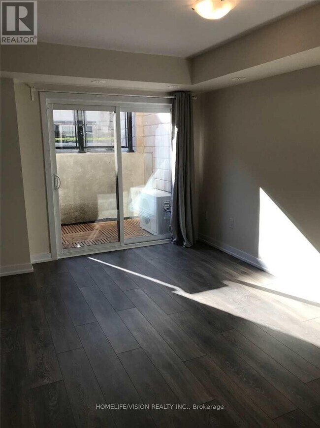 Photo - 2355 Sheppard Ave W