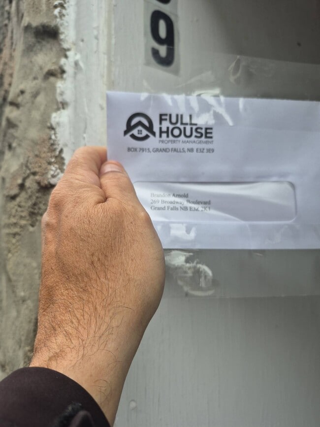 Building Photo - 275 Bd Broadway Unit 275