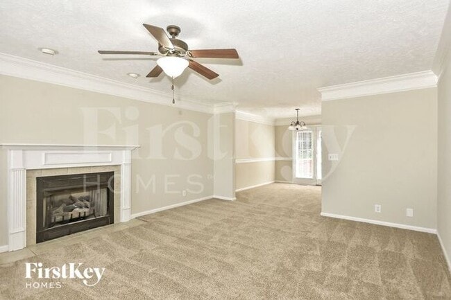 Photo - 712 Winding Bluff Way