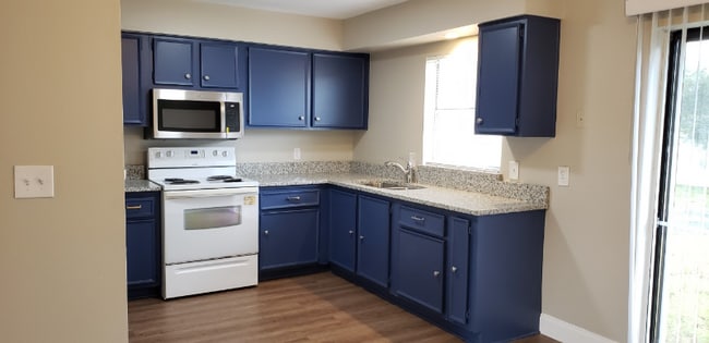 Photo - 235 Chadworth Dr