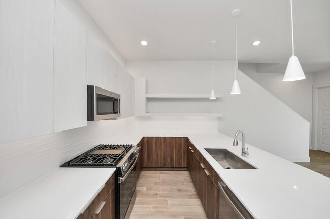 Photo - 13104 Moncloa Dr