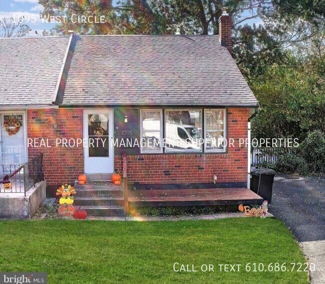 Photo - 1095 West Cir