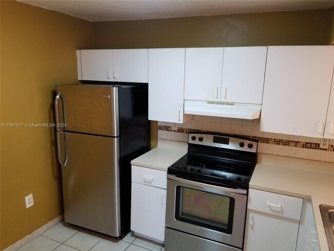 Photo - 1176 NW 124th Pl Condominio Unidad 108