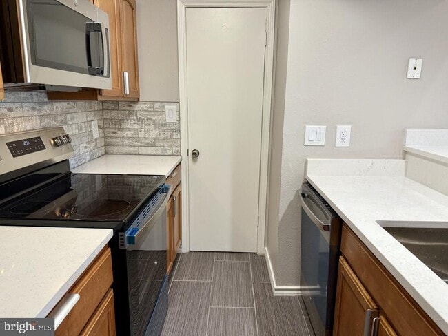 Photo - 3916 Penderview Dr Unit 435