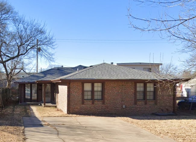 Building Photo - 1821 S Mosley St Rental