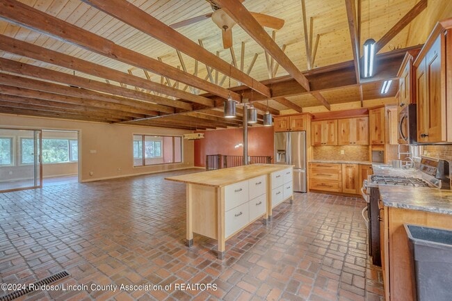 Photo - 109 Snowcap Dr