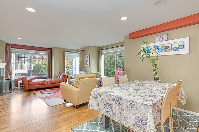 Photo - 11709 16th Ave NE