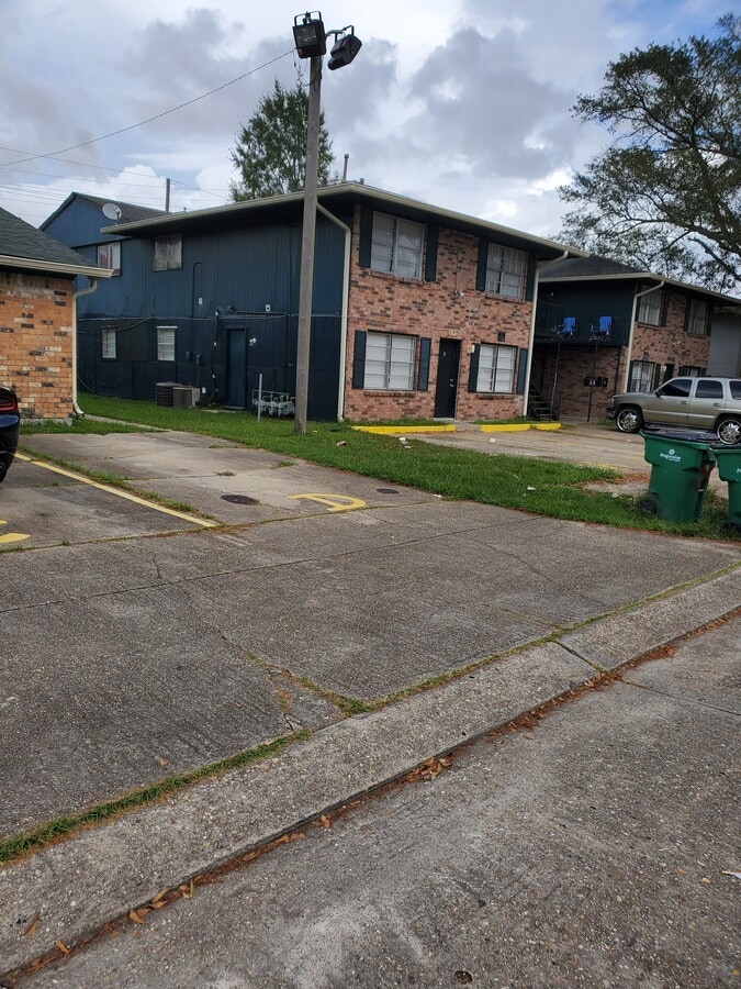 Photo - 152 Rosalie Dr Unit B