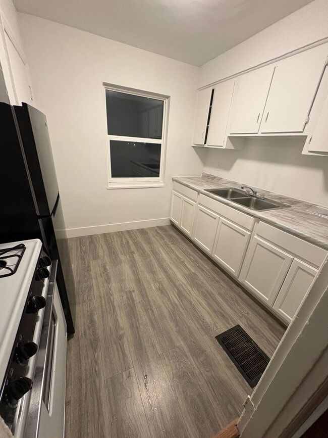 Photo - 3668-3674 Karwin Dr Unit 3672