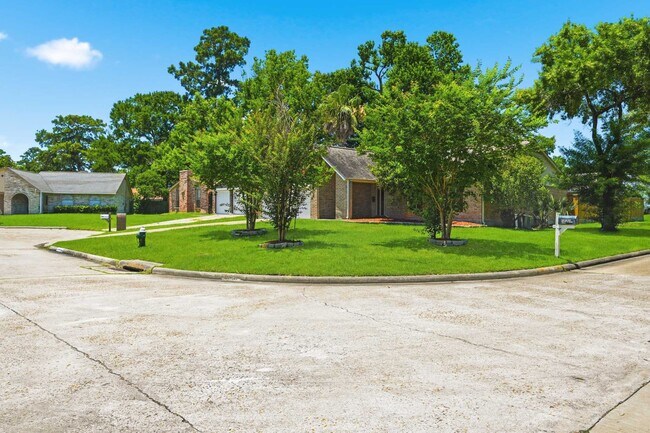 17511 Favor Bend Ct