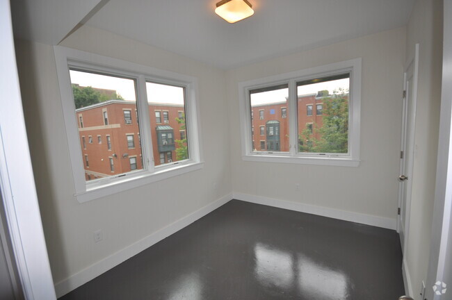 Building Photo - 663 Massachusetts Ave Unit 5 Rental