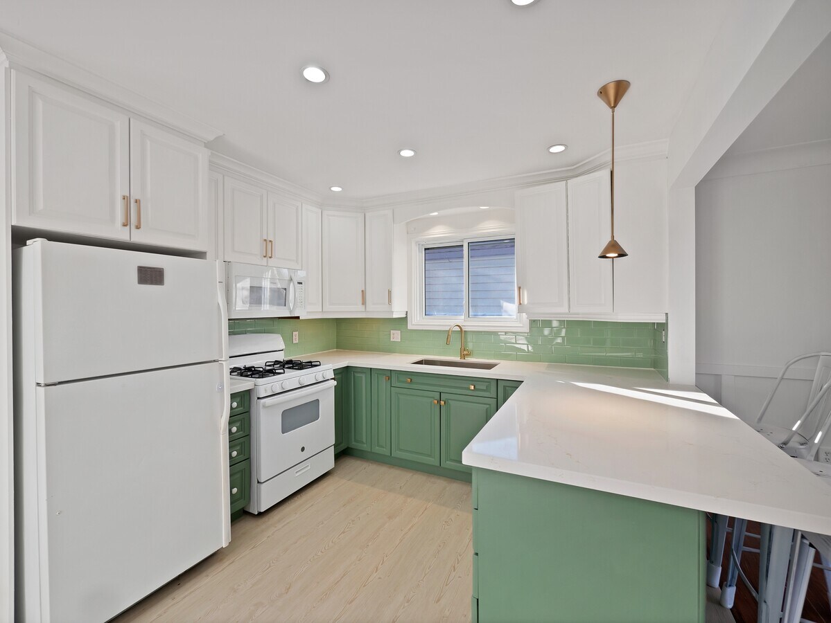 Photo - 6 Jasmin Crescent